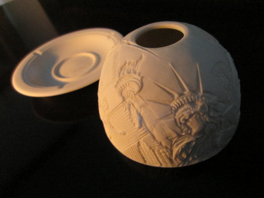 Bernardaud Bisque Limoges France Votive Candle Holder New York City View - Designer Unique Finds 