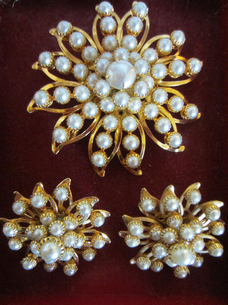 Judy Lee Starburst Brooch Clip On Earrings Signed Decorated Pearls - Designer Unique Finds 
 - 3