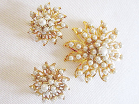 Judy Lee Starburst Brooch Clip On Earrings Signed Decorated Pearls - Designer Unique Finds 
 - 1