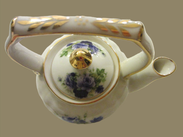 Blue Roses Fine Porcelain Fielder Keepsakes White Teapot Gold Leaf Handle
