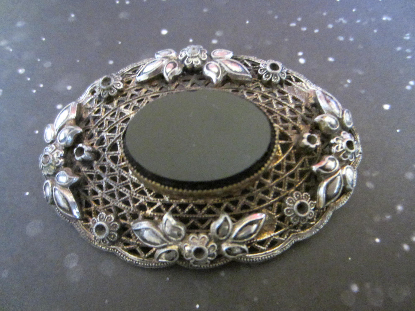 Art Deco Silver Filigree Black Onyx Cabochon Oval Brooch