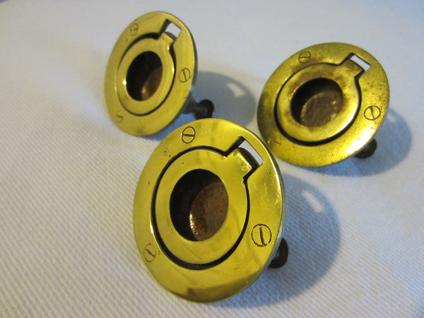 Accessories Brass Drawer Pulls Set From Henredon Console - Designer Unique Finds 